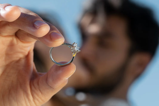 Comment nettoyer une bague ? Les méthodes efficaces et douces